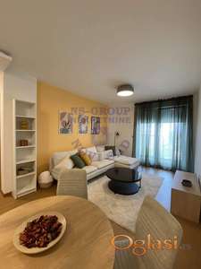 Dvosoban stan na bulevaru evrope